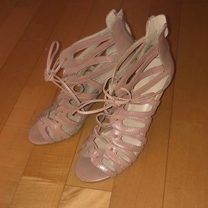 Nine West 6.5 AMBROSEO tan heels